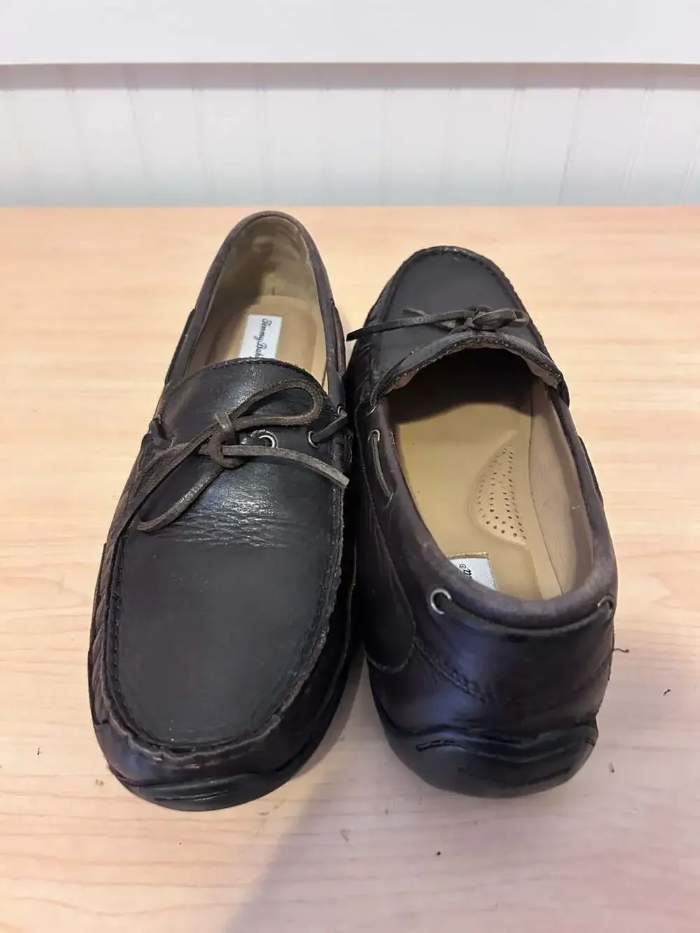 Tommy Bahama Brown Leather Boat Shoes Loafers